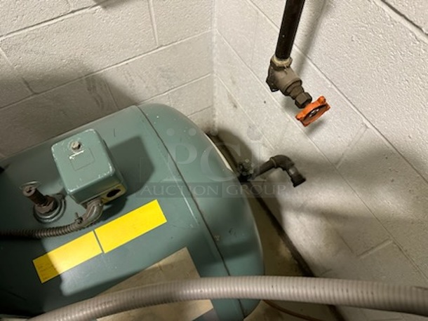 Champion HR7-12 Metal Commercial Floor Style 7.5 HP 120gal Horizontal Tank Simplex Air Compressor. BUYER MUST REMOVE. - Image 9 of 9