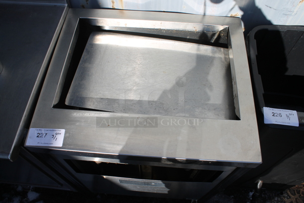 Stainless Steel Commercial Baking Pan Return on Commercial Casters. - Image 2 of 3