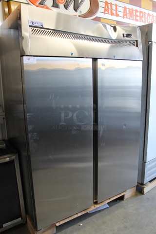 BRAND NEW SCRATCH AND DENT! Avantco 178Z2RHC Stainless Steel Commercial 2 Door Reach In Cooler. 115 Volts, 1 Phase. Tested and Working!