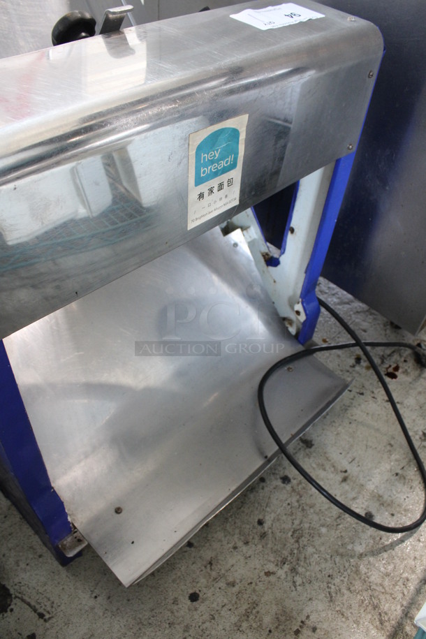 Stainless Steel Commercial Countertop Bread Loaf Slicer. 23x27x30. Tested and Working! - Image 5 of 5