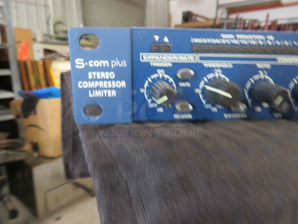 One Samson S.Com Plus Stereo Compressor Limiter. - Image 3 of 3