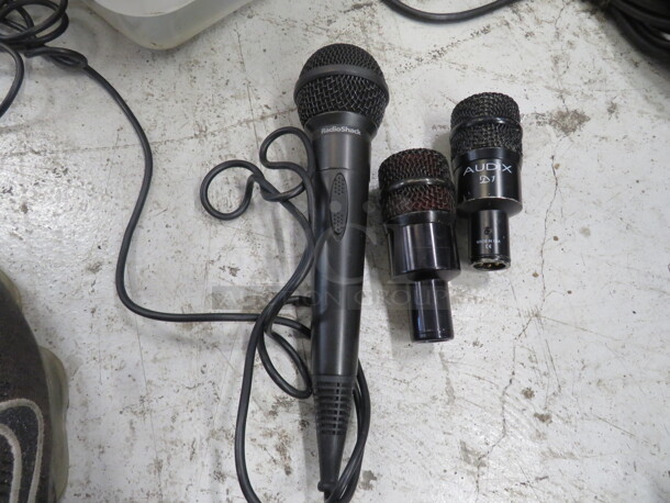 Assorted Microphone. 3XBID - Image 1 of 1