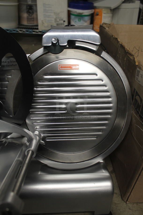BRAND NEW! Avantco SL312 Stainless Steel Commercial Countertop 12" Manual Gravity Feed Meat Slicer w/ Blade Sharpener. 115 Volts, 1 Phase. Tested and Working! - Image 5 of 8