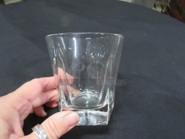 Rocks Glass. 11XBID - Image 2 of 2