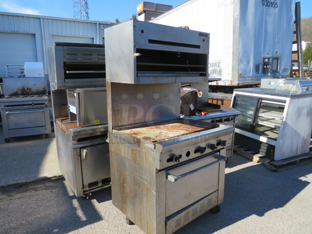 One US Range Natural Gas Flat Top Griddle Range With Salamander On Casters. 36X32X74 - Image 2 of 3
