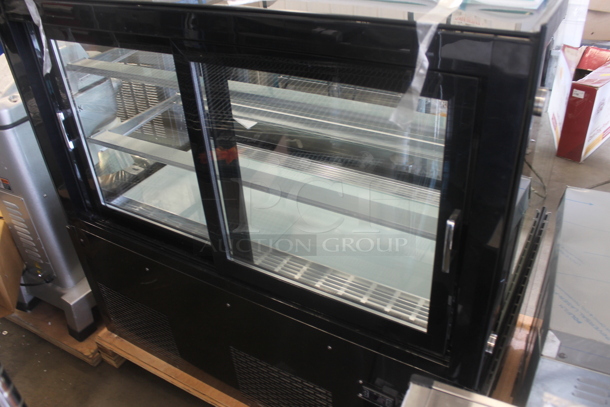 BRAND NEW SCRATCH AND DENT! CW-370R Stainless Steel Commercial Floor Style Refrigerated Deli Display Case Merchandiser. 110-120 Volts, 1 Phase. Tested and Working! - Image 4 of 5