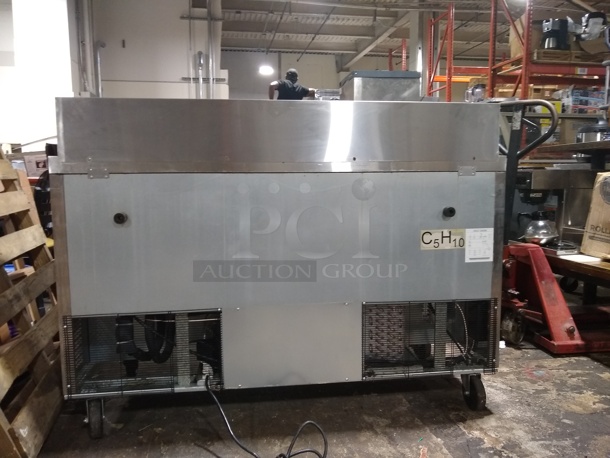 Atosa USA MSF8303GR 60" Two Section Sandwich / Salad Prep Table, 17.2 cu. ft.
 - Image 3 of 4