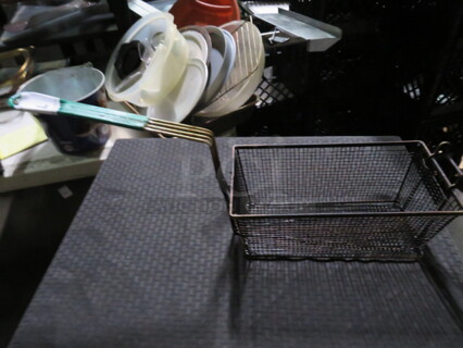 One Deep Fry Basket.