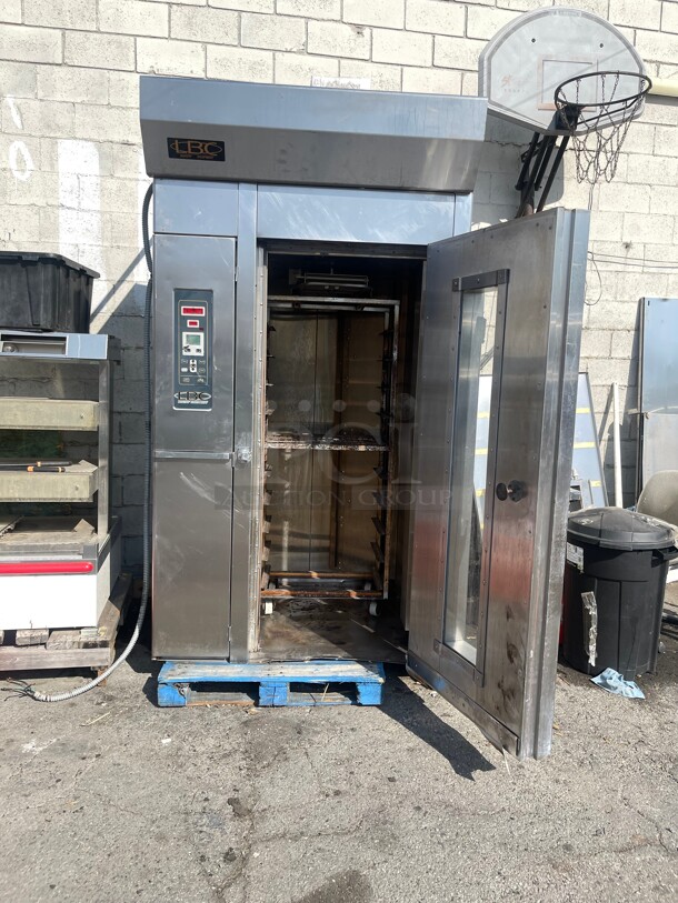 LBC Bakery  LRO-1G5 Roll-In Gas Oven Great For Any Bakery 115/220  Volt and Natural Gas NSF Tested and Working! - Image 7 of 10