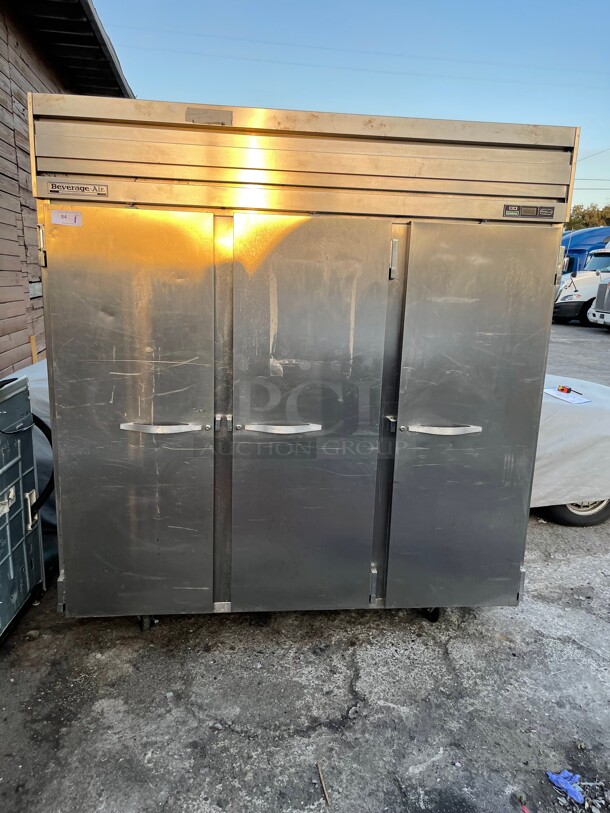 Nice! Beverage Air Three Section Reach In Refrigerator, (3) Left/Right Hinge Solid Doors, 115v NSF Tested and Working! - Image 6 of 8