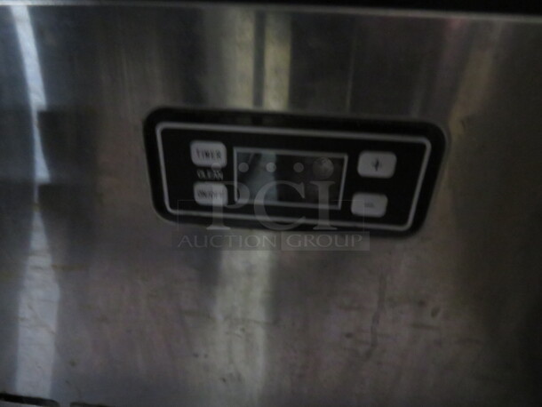 One Euhomy Under Counter 100lb Ice Maker. Model# IM-02. 115 Volt. 17.5X16X31 - Image 3 of 4