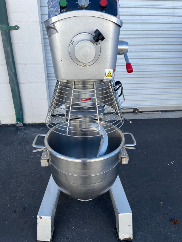 Working! PrepPal Commercial Stainless Steel Food Dough Mixer, 30-Quart PPM-30 Large Floor Heavy Duty Mixer Stand mixer with Bowl Lift and Bowl Guard NSF 115 Volt Tested and Working! - Image 6 of 8