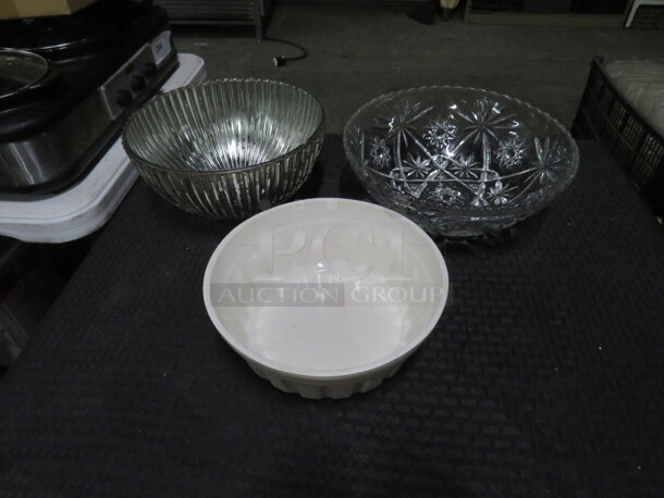 Decorative Serving Bowls. 3XBID - Image 1 of 2