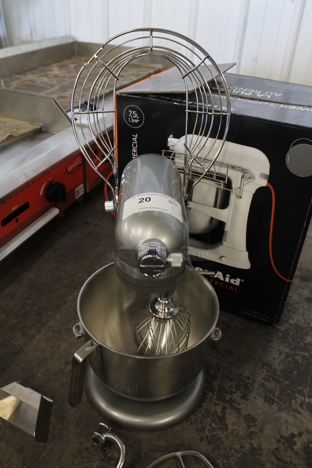 BRAND NEW SCRATCH AND DENT! KitchenAid KSMC895CU Metal Commercial Countertop 8 Quart Planetary Dough Mixer w/ Stainless Steel Mixing Bowl, Bowl Guard, Dough Hook, Paddle and Whisk Attachments. 120 Volts, 1 Phase.  Tested and Working! - Image 6 of 10