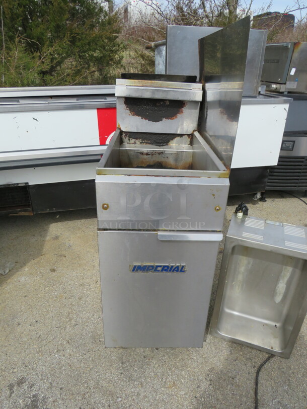 One Imperial Natural Gas Deep Fryer With Left Side Splash. Model# FS40. 15.5X30.5X51.5