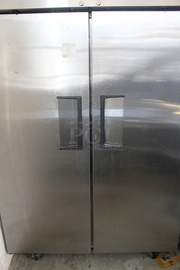 2014 True TG2R-2S ENERGY STAR Stainless Steel Commercial 2 Door Reach In Cooler w/ Poly Coated Racks on Commercial Casters. 115 Volts, 1 Phase. Tested and Working! - Image 5 of 11