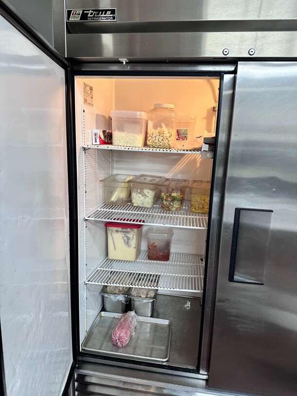 Working! True T-49 54 inch Two Section Reach In Commercial Refrigerator, (2) Left/Right Hinge Solid Doors, 115v NSF Tested and Working! - Image 7 of 9