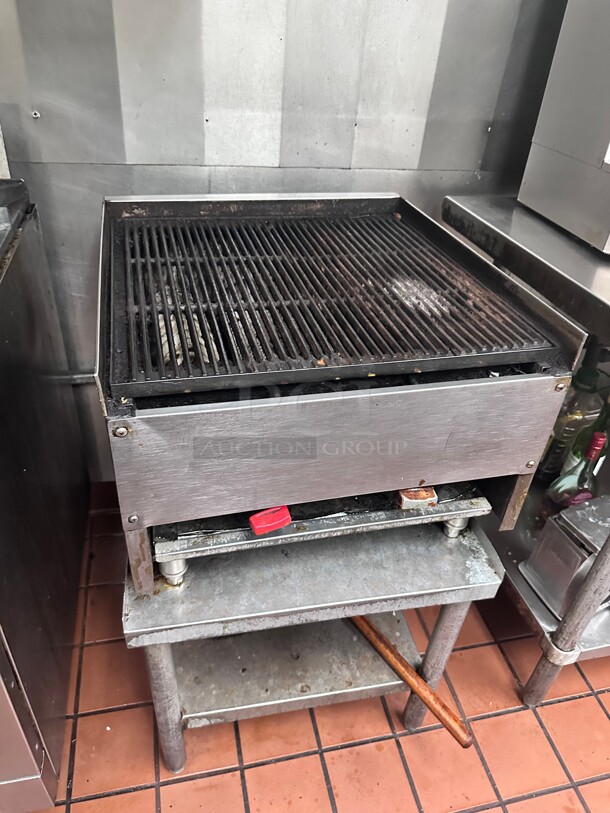 Working! Wolf Natural Gas Low Profile 22 inch Heavy Duty Radiant Gas Countertop Commercial Charbroiler - 68,000 BTU NSF Tested and Working! - Image 1 of 8