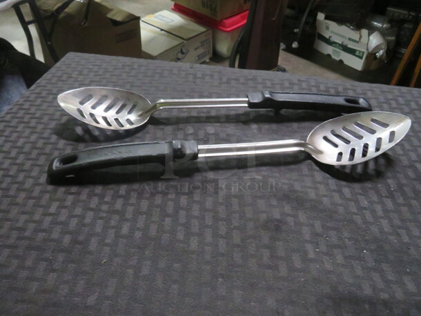 Commercial Slotted Spoon. 2XBID
