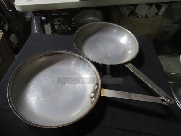 11 Inch Saute Pan. 2XBID - Image 1 of 1
