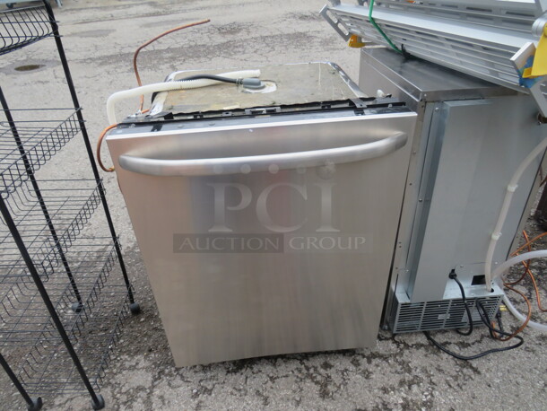 One Stainless Steel GE Household Dishwasher. Model# GLDT696DOSS. 120 Volt. 23.5X24.5X31.5