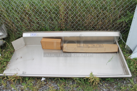 BRAND NEW SCRATCH AND DENT! Stainless Steel Right Side Clean Side Dishwasher Table w/ Legs.