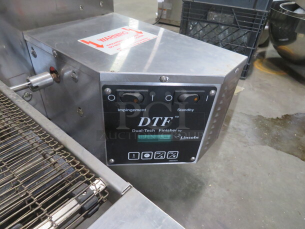 One Lincoln Impinger DTF Dual Tech Finisher, Pizza Oven. Model# 1921-4B. 208 Volt. 3 Phase. 55X23.5X14 - Image 3 of 4