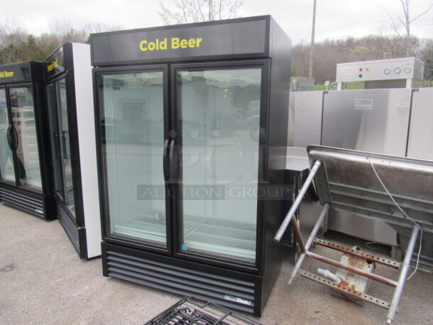 One TRUE 2 Door Glass Display Cooler With 8 Racks. 115 Volt. Model# GDM-49-HC-TSL01. 54X30X78.5. Working Not Cold. - Image 1 of 2