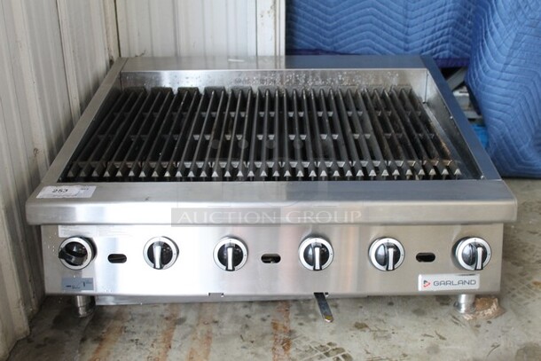 BRAND NEW SCRATCH AND DENT! 2023 Garland GTBG36-AR36 Stainless Steel Commercial Countertop Natural Gas Powered Charbroiler.  - Image 2 of 6