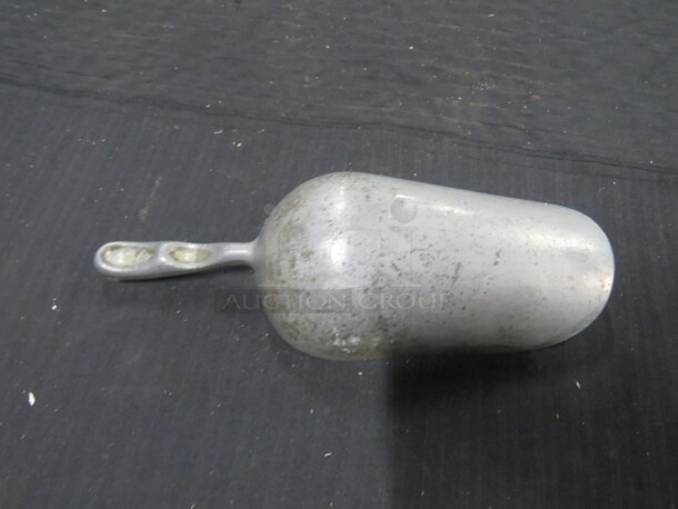 One 12oz Aluminum Sccop. - Image 1 of 1