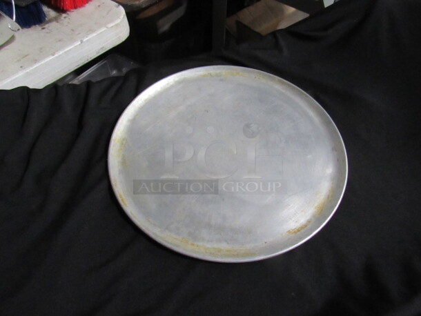 12 Inch Pizza Pan. 10XBID - Image 1 of 1