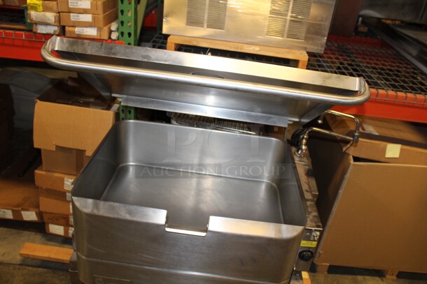 FOR PARTS! Groen Model NHFP-3 Commercial Stainless Steel Natural Gas Braising Pan. Per Owner: Has Gas Leak  - Image 3 of 6