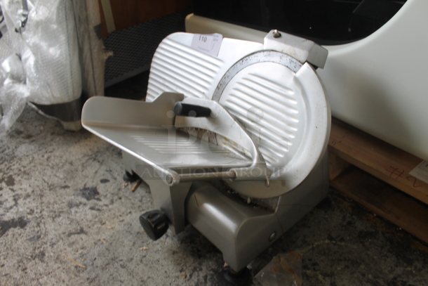 Stainless Steel Commercial Countertop Meat Slicer w/ Blade Sharpener. 115 Volts, 1 Phase. Tested and Working! - Image 3 of 5