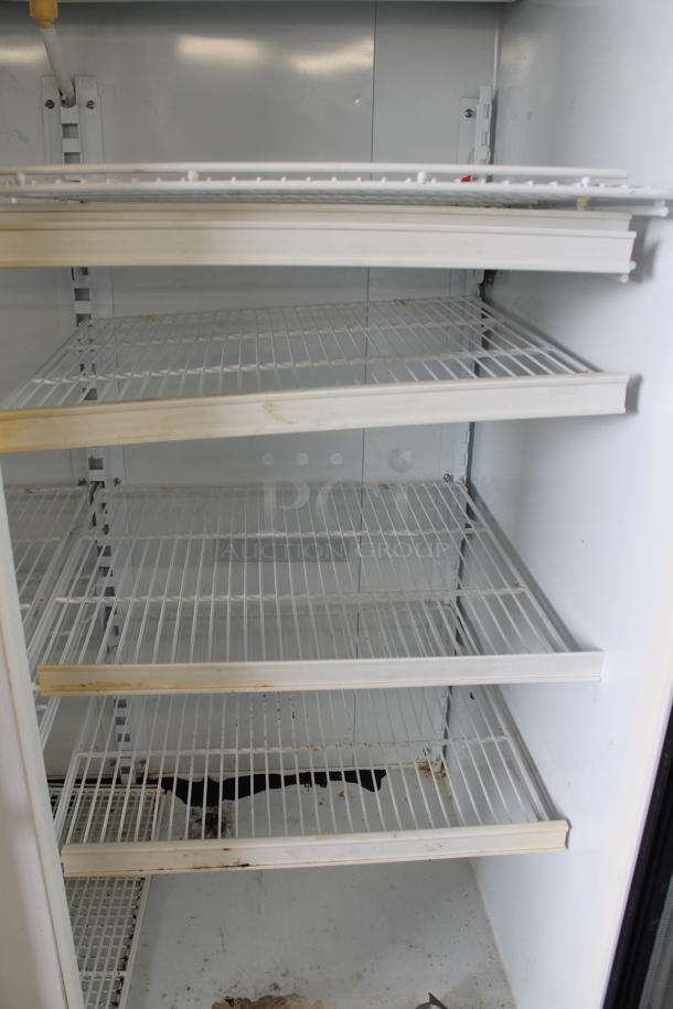Master-Bilt BLG-48HD Metal Commercial 2 Door Reach In Freezer Merchandiser w/ Poly Coated Racks. 208-230 Volts, 1 Phase. - Image 4 of 7