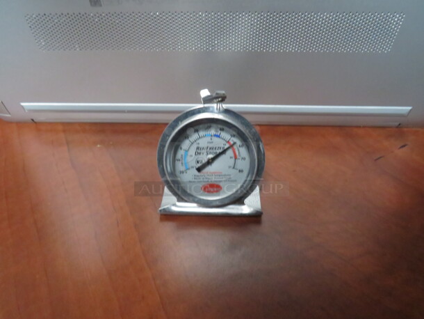 Assorted Thermometers. 2XBID - Image 1 of 1