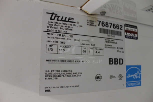 2013 True TG1R-1S ENERGY STAR Stainless Steel Single Door Reach In Cooler w/ Poly Coated Racks on Commercial Casters. 115 Volts, 1 Phase. Tested and Working! - Image 5 of 5
