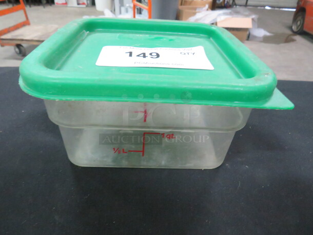 One 2 Quart Food Storage Container With Lid.
