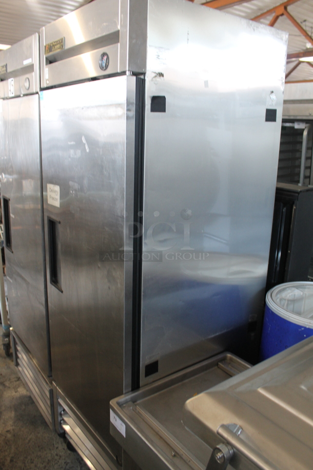 2013 True T-23F ENERGY STAR Stainless Steel Commercial Single Door Reach In Freezer w/ Poly Coated Racks on Commercial Casters. 115 Volts, 1 Phase. Tested and Working! - Image 4 of 7