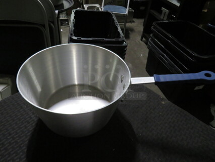 One NEW Sysco 5.5 Quart Aluminum  Saute Pan With Gator Grip Handle. #5771852 