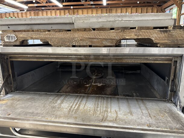 2 2017 Blodgett 1048B Stainless Steel Commercial Natural Gas Powered Single Deck Pizza Ovens w/ Cooking Stones. 2 Times Your Bid! - Image 7 of 12
