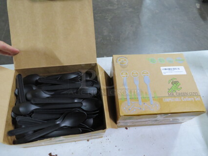 Cutlery Sets. 2XBID