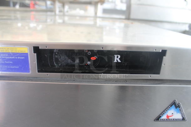 Everest ETBR3-D2 Stainless Steel Commercial 2 Drawer and 1 Door Chef Base on Commercial Casters. 115 Volts, 1 Phase. Tested and Working! - Image 4 of 8