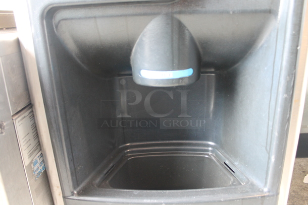Hoshizaki DB-130H Stainless Steel Commercial Ice Bin. - Image 6 of 10