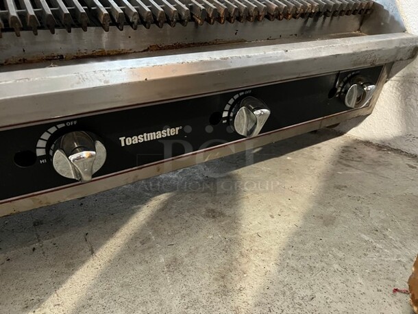 Toastmaster Stainless Steel Commercial Countertop Natural Gas Powered Charbroiler Grill. 36x26x19 - Image 2 of 5