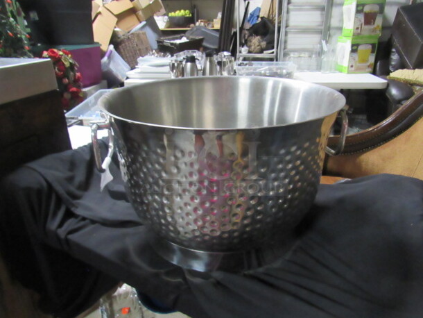 One AWESOME Hammered Stainless Steel 24 Quart Beverage Holder With Handles. 16.5X11