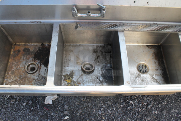 Stainless Steel Commercial 3 Bay Sink w/ Dual Drain Boards and Handles. No Legs. - Image 3 of 4