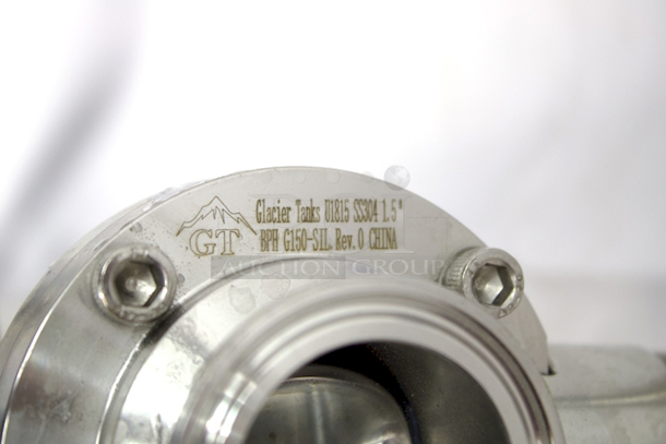 NEW/NEVER USED GW Kent & Glacier Tanks 3 Port Manifold With Pressure Gauge, 3/8” Ball Valve For Gas Inlet & Butterfly Valve - Tri Clamp 1.5 in. - Pull Handle - 12 Position For Optimal Control Of Water Flow.  - Image 8 of 8