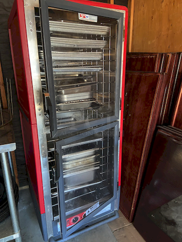 PHENOMENAL DEAL! Metro C539-HDC-4 Full Height Insulated Mobile Heated Cabinet w/ (17) Pan Capacity, 120v PLUS A Bunch Of Various Pans (Sheet Pans Not Included).
275⁄8 in. W x 311⁄2 in. D x 71 in. H
120 V/60Hz/1 ph, 7.5-ft. cord with a NEMA 5-20P plug 
275⁄8 in. W x 311⁄2 in. D x 71 in. H
 - Image 2 of 2