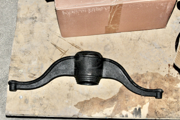 NICE! (2) New, Never Used OM22"-2L Monique Vintage 22" (2) Leg Bases.

22x Your Bid

2x Your bid - Image 4 of 4