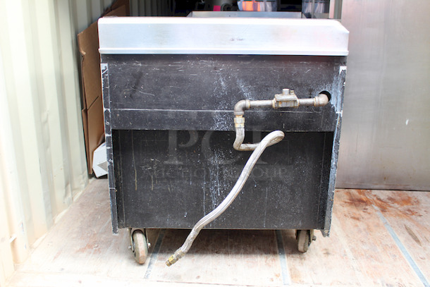 AMAZING! Montague 36-8 Legend 36" Heavy Duty Gas Range With 36" Fry Top & Open Cabinet Base On Commercial Casters With Removable Grease Trap. 36x37x42 - Image 7 of 8